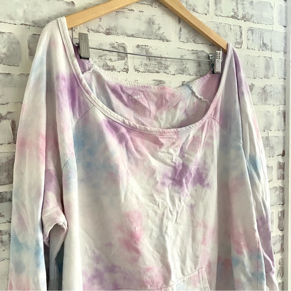 Torrid • Tie-Dye Everyday Fleece Off-Shoulder Long Sleeve Active Sweatshirt • 3X - Picture 7 of 11